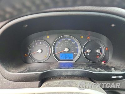 Zdjęcie 9 z 12 samochodu: 2012 HYUNDAI SANTA FE LIMITED VIN:5XYZK3AB5CG136514 - miniatura