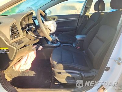 Zdjęcie 7 z 13 samochodu: 2018 HYUNDAI ELANTRA SE VIN:5NPD74LF7JH400680 - miniatura