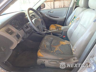Zdjęcie 7 z 12 samochodu: 2001 HONDA ACCORD EX VIN:1HGCG16571A011561 - miniatura