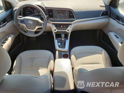 Zdjęcie 8 z 12 samochodu: 2018 HYUNDAI ELANTRA SE VIN:5NPD74LF7JH270299 - miniatura
