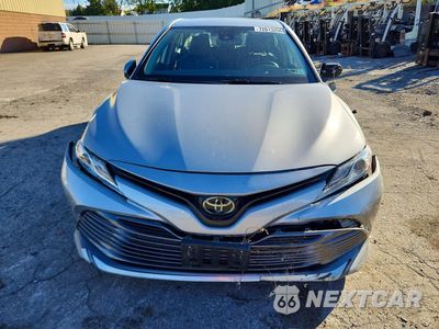 Piąte zdjęcie samochodu w środku: 2020 TOYOTA CAMRY XLE VIN:4T1F11AK8LU393722 - miniatura