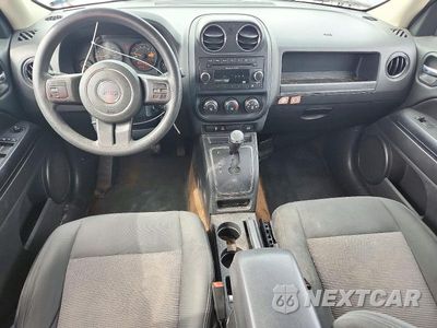 Zdjęcie 8 z 13 samochodu: 2014 JEEP PATRIOT SPORT VIN:1C4NJRBB1ED734474 - miniatura
