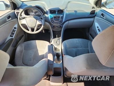 Zdjęcie 8 z 12 samochodu: 2017 HYUNDAI ACCENT SE VIN:KMHCT4AE4HU272315 - miniatura