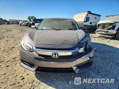 Piąte zdjęcie samochodu w środku: 2018 HONDA CIVIC LX VIN:2HGFC2F52JH512812 - miniatura