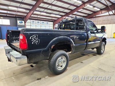 Trzecie zdjęcie samochodu z tyłu: 2015 FORD F-250 VIN:1FTBF2B60FEB84839 - miniatura
