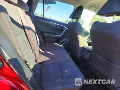 Zdjęcie 11 z 13 samochodu: 2021 TOYOTA RAV4 LE VIN:JTMLWRFV5MD131099 - miniatura