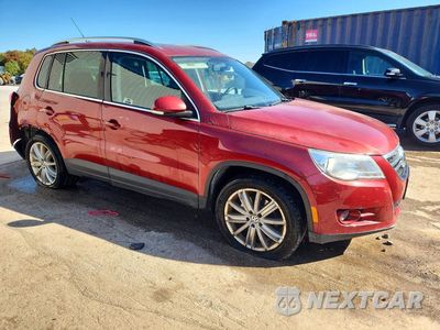 Czwarte zdjęcie samochodu z boku: 2009 VOLKSWAGEN TIGUAN SE VIN:WVGBV75N09W501385 - miniatura