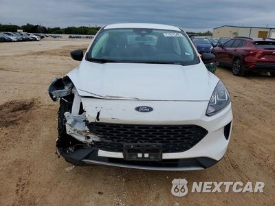 Piąte zdjęcie samochodu w środku: 2022 FORD ESCAPE S VIN:1FMCU0F63NUB50595 - miniatura