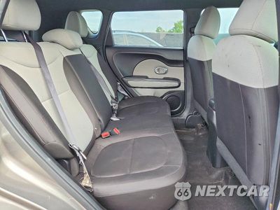 Zdjęcie 11 z 13 samochodu: 2018 KIA SOUL BASE VIN:KNDJN2A29J7594520 - miniatura