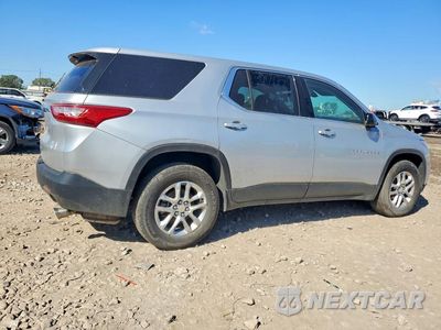 Trzecie zdjęcie samochodu z tyłu: 2020 CHEVROLET TRAVERSE LS VIN:1GNERFKW1LJ180515 - miniatura