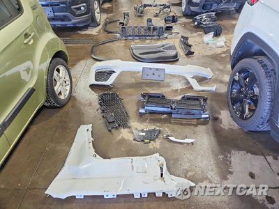 Zdjęcie 13 z 14 samochodu: 2025 JEEP GRAND CHEROKEE LIMITED VIN:1C4RJHBG3SC356778 - miniatura