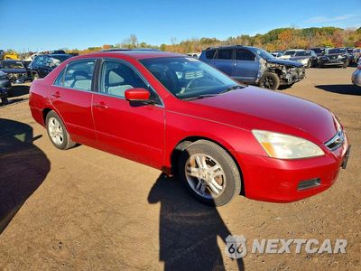 Czwarte zdjęcie samochodu z boku: 2007 HONDA ACCORD EX VIN:1HGCM56767A103643 - miniatura