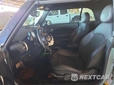 Zdjęcie 7 z 13 samochodu: 2012 MINI COOPER S VIN:WMWZP3C50CT250950 - miniatura