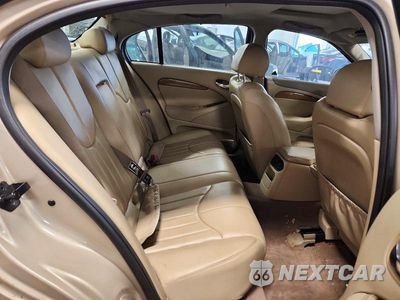 Zdjęcie 10 z 12 samochodu: 2001 JAGUAR S-TYPE VIN:SAJDA01N31FL90925 - miniatura
