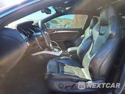 Zdjęcie 7 z 12 samochodu: 2010 AUDI S5 PRESTIGE VIN:WAU3VAFR7AA031202 - miniatura