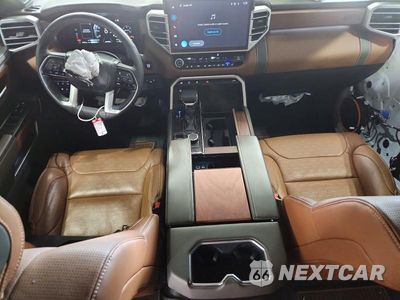 Zdjęcie 8 z 12 samochodu: 2025 TOYOTA TUNDRA 1794 EDITION VIN:5TFMA5EC9SX039307 - miniatura