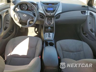 Zdjęcie 8 z 12 samochodu: 2013 HYUNDAI ELANTRA GLS VIN:5NPDH4AE0DH172758 - miniatura