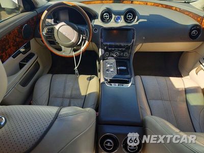 Zdjęcie 8 z 12 samochodu: 2012 JAGUAR XJL VIN:SAJWA2GBXCLV28627 - miniatura