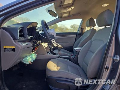 Zdjęcie 7 z 12 samochodu: 2017 HYUNDAI ELANTRA SE VIN:KMHD74LF0HU075298 - miniatura