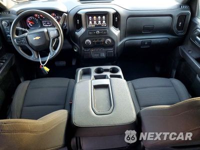 Zdjęcie 8 z 12 samochodu: 2022 CHEVROLET SILVERADO K1500 CUSTOM VIN:1GCPDBEK3NZ621289 - miniatura