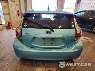Zdjęcie 6 z 12 samochodu: 2014 TOYOTA PRIUS C FOUR VIN:JTDKDTB38E1073866 - miniatura