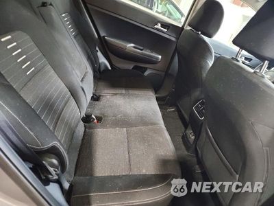Zdjęcie 11 z 13 samochodu: 2018 KIA SPORTAGE LX VIN:KNDPMCAC3J7394650 - miniatura