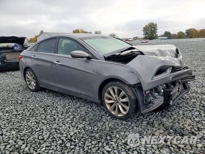 Czwarte zdjęcie samochodu z boku: 2011 HYUNDAI SONATA SE VIN:5NPEC4AC7BH156958 - miniatura
