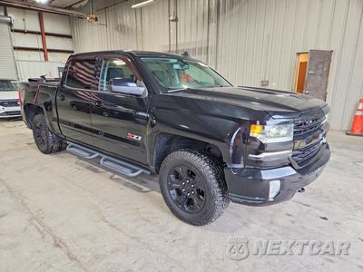 Czwarte zdjęcie samochodu z boku: 2018 CHEVROLET SILVERADO K1500 LTZ VIN:3GCUKSECXJG160555 - miniatura