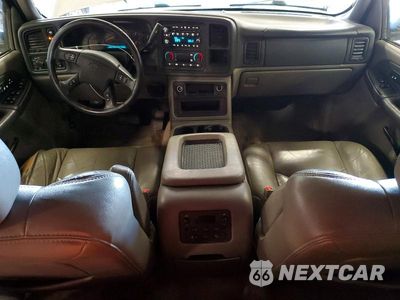 Zdjęcie 8 z 14 samochodu: 2003 CHEVROLET TAHOE K1500 VIN:1GNEK13Z33J288327 - miniatura