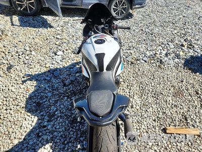 Zdjęcie 6 z 9 samochodu: 2024 BMW S 1000 RR VIN:WB10E6301R6J61867 - miniatura