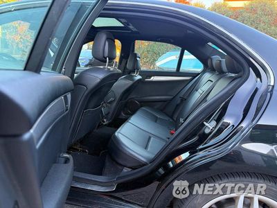 Zdjęcie 12 z 12 samochodu: 2012 MERCEDES-BENZ C 300 4MATIC VIN:WDDGF8BB0CR204989 - miniatura