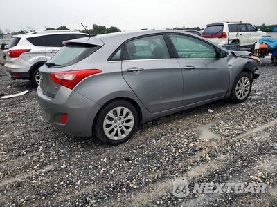 Trzecie zdjęcie samochodu z tyłu: 2017 HYUNDAI ELANTRA GT BASE VIN:KMHD35LH3HU359396 - miniatura
