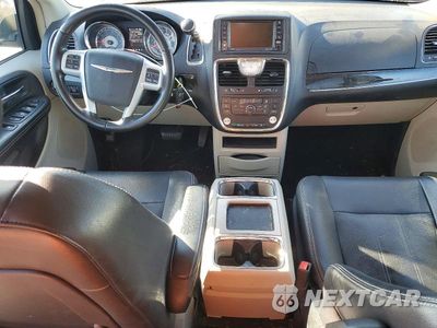 Zdjęcie 8 z 12 samochodu: 2014 CHRYSLER TOWN & COUNTRY TOURING VIN:2C4RC1BG1ER203572 - miniatura