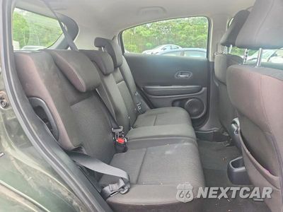 Zdjęcie 11 z 13 samochodu: 2018 HONDA HR-V LX VIN:3CZRU5H30JG700468 - miniatura