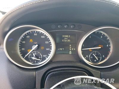 Zdjęcie 9 z 13 samochodu: 2012 MERCEDES-BENZ GL 350 BLUETEC VIN:4JGBF2FE6CA784894 - miniatura
