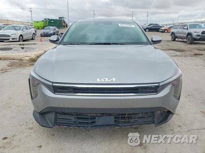 Piąte zdjęcie samochodu w środku: 2025 KIA K4 EX VIN:3KPFU4DE3SE030678 - miniatura