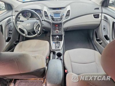 Zdjęcie 8 z 12 samochodu: 2015 HYUNDAI ELANTRA SE VIN:5NPDH4AE6FH634288 - miniatura