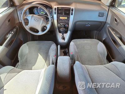 Zdjęcie 8 z 13 samochodu: 2006 HYUNDAI TUCSON GLS VIN:KM8JN72D66U421376 - miniatura