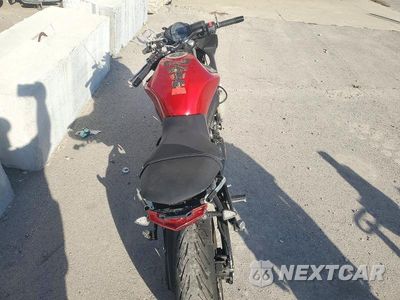 Zdjęcie 6 z 9 samochodu: 2016 KAWASAKI EX650 E VIN:JKAEXEE10GDA22709 - miniatura