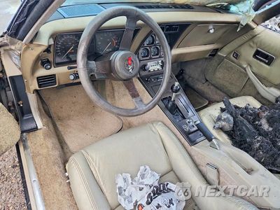 Zdjęcie 8 z 12 samochodu: 1982 CHEVROLET CORVETTE VIN:1G1AY0788C5109296 - miniatura