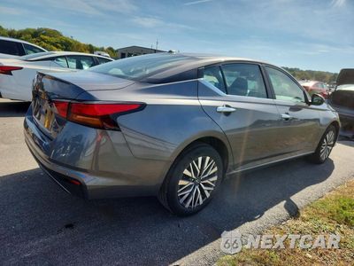 Trzecie zdjęcie samochodu z tyłu: 2025 NISSAN ALTIMA SV VIN:1N4BL4DWXSN334148 - miniatura