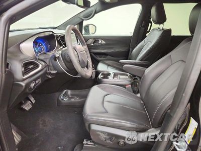 Zdjęcie 7 z 14 samochodu: 2027 CHRYSLER PACIFICA SELECT VIN:2C4RC1BG6VR612084 - miniatura