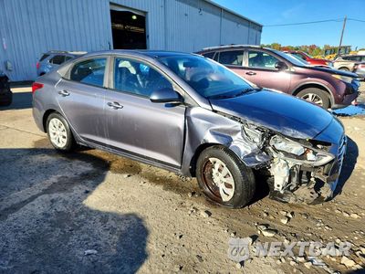 Czwarte zdjęcie samochodu z boku: 2019 HYUNDAI ACCENT SE VIN:3KPC24A35KE065332 - miniatura