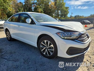 Czwarte zdjęcie samochodu z boku: 2024 VOLKSWAGEN JETTA S VIN:3VW5M7BU2RM083019 - miniatura