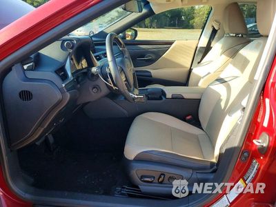 Zdjęcie 7 z 12 samochodu: 2019 LEXUS ES 300H VIN:JTHB21B14K2011197 - miniatura