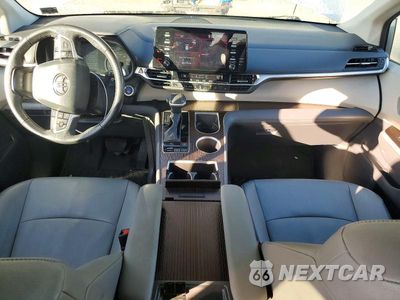 Zdjęcie 8 z 14 samochodu: 2024 TOYOTA SIENNA XLE VIN:5TDYRKEC4RS205418 - miniatura