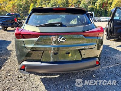 Zdjęcie 6 z 13 samochodu: 2025 LEXUS UX 300H PREMIUM VIN:JTHUCJDH3S2010879 - miniatura