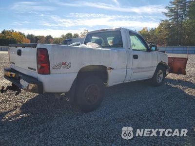Trzecie zdjęcie samochodu z tyłu: 2004 CHEVROLET SILVERADO K1500 VIN:1GCEK14T54Z198070 - miniatura