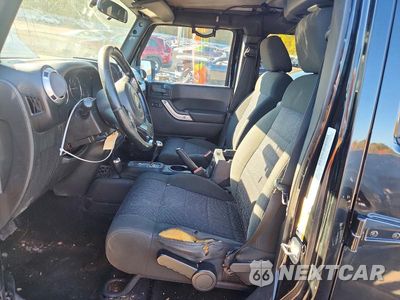 Zdjęcie 7 z 13 samochodu: 2012 JEEP WRANGLER UNLIMITED SAHARA VIN:1C4BJWEG9CL133325 - miniatura