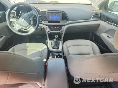 Zdjęcie 8 z 12 samochodu: 2017 HYUNDAI ELANTRA SE VIN:KMHD74LF4HU127192 - miniatura